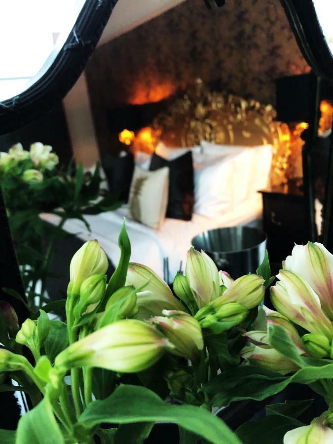 Bed and Breakfast The Niche Истбурн Экстерьер фото